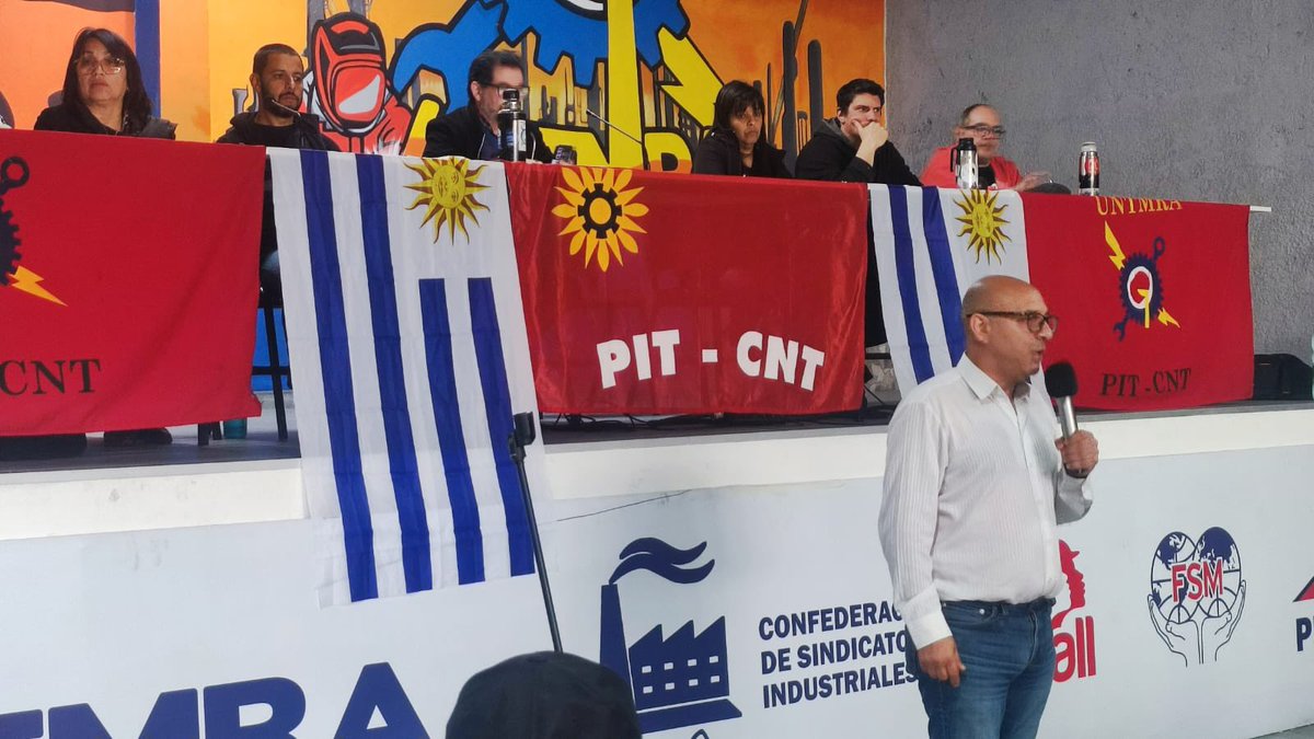 MarceAbdalaCNT's tweet photo. Siempre es un orgullo y una inmensa alegría participar en la Asamblea General de la gloriosa @UntmraCom . Siempre junto a las mejores causas de la clase obrera y el pueblo. 
Si a la política industrial!
Si a la reducción de la jornada! 
Si a #Afirmatusderechos ! https://t.co/pU5f0j3haS