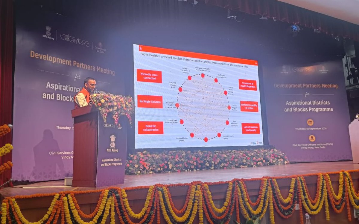 Manmohan4Peace's tweet photo. Grateful to CEO, officials @NITIAayog for your continued effort to build range of partnerships to work together on development agenda.
Glad to share @bharatcollab work so far, learning, challenges &way forward in #AspirationalBlocks & #AspirationalDistricts today at #CSOI, Delhi https://t.co/gFswdjzEL3
