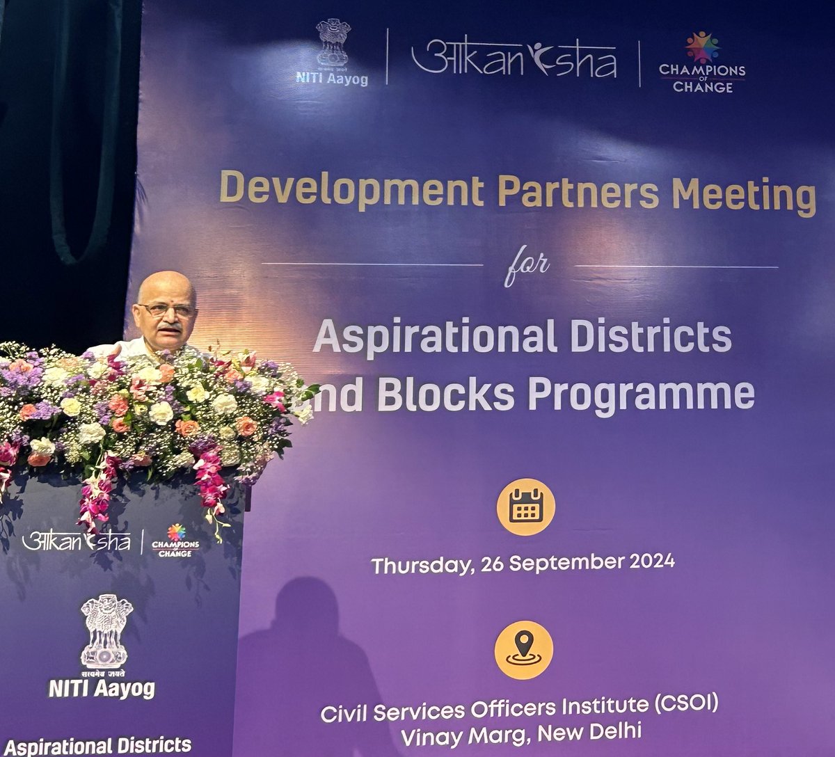 Manmohan4Peace's tweet photo. Grateful to CEO, officials @NITIAayog for your continued effort to build range of partnerships to work together on development agenda.
Glad to share @bharatcollab work so far, learning, challenges &way forward in #AspirationalBlocks & #AspirationalDistricts today at #CSOI, Delhi https://t.co/gFswdjzEL3