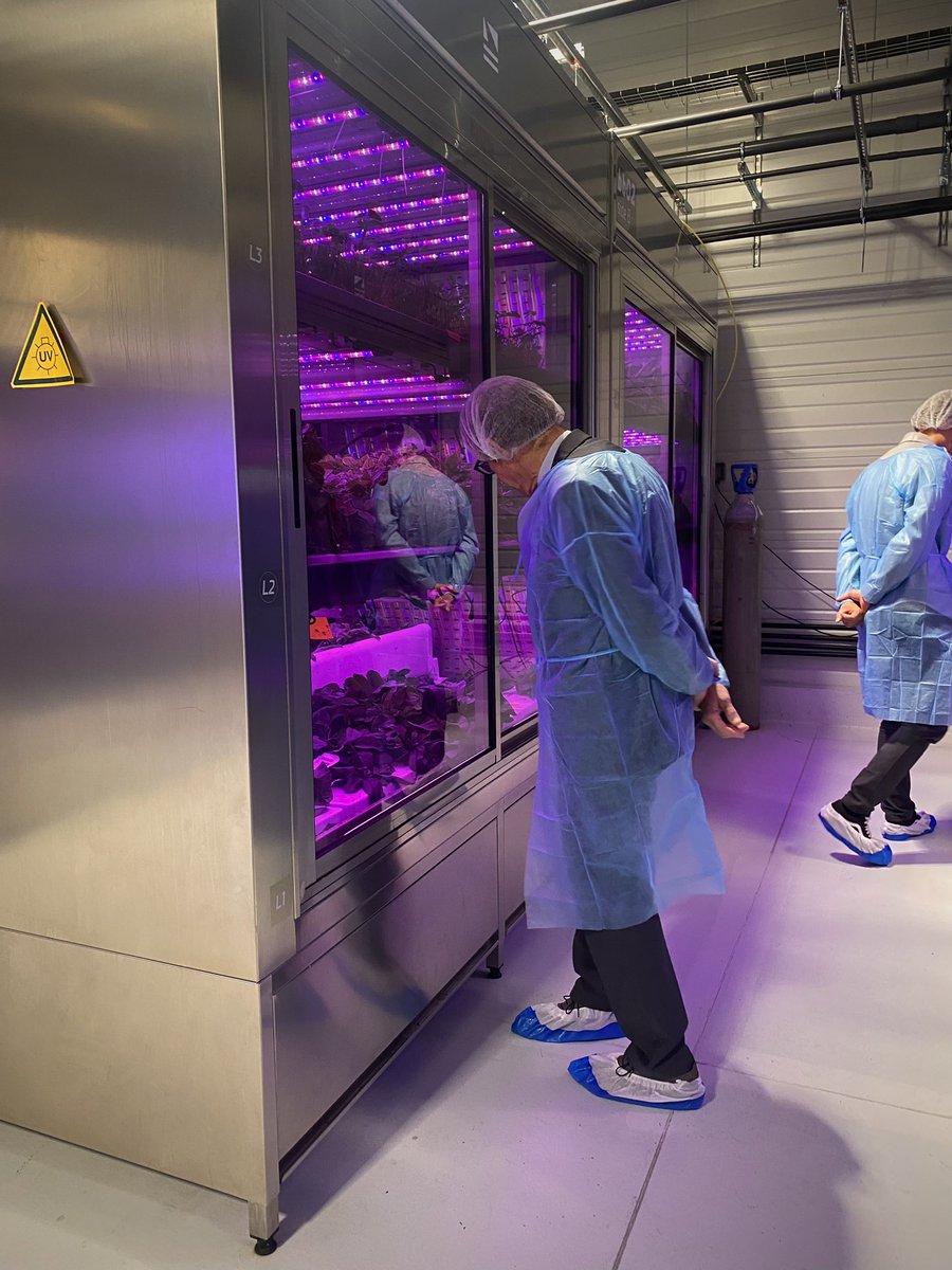 JacquesOberti's tweet photo. De retour ce matin à @orius_co, entreprise dont l'objectif est de produire des ingrédients botaniques de haute qualité et de révéler le potentiel des plantes par l'activation de voies métaboliques spécifiques 🌱

Ce fut l'occasion d'inaugurer le démonstrateur industriel, un projet innovant et inspirant, et de partager sur les projets futurs de l'entreprise.

Merci encore à l'équipe d'Orius pour leur accueil et pour leur participation au rayonnement de notre territoire.