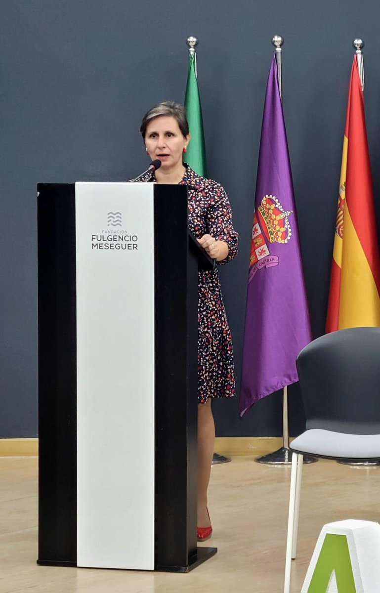 JaenJunta's tweet photo. 🗣️ @soul782005: "Estamos en la legislatura del agua; su gestión eficiente es clave para la provincia de Jaén".
La delegada de @AgriculturAnd ha clausurado el foro #AgroGo "Soluciones para un mix hídrico sostenible". https://t.co/kDr88tXHby