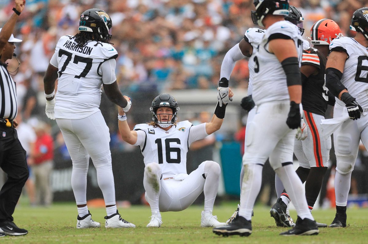 OTs with the highest pressure rates allowed through three weeks (min. 50 pass block snaps):

1. Nicholas Petit-Frere, TEN - 13.1%
2. Vederian Lowe, NE - 13%
3. Cam Robinson, JAX - 11.6%
4. Colton McKivitz, SF - 11.3%
5. Warren McClendon Jr., LAR - 10.8%
6. James Hudson, CLE -