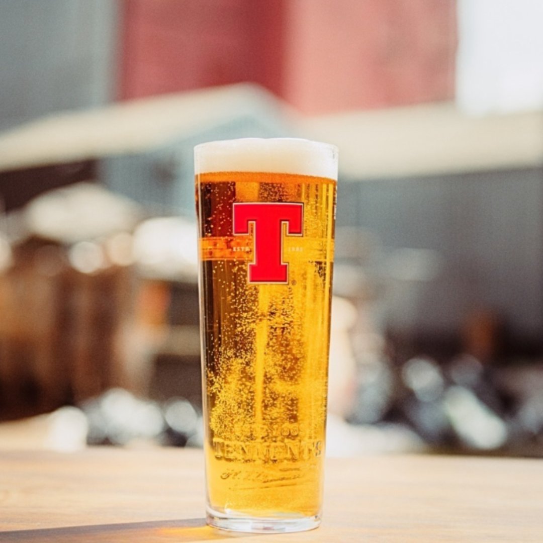 TennentsDirect's tweet photo. ⚽ International football is back - who’s excited?  

🏴 With the Champions League and Europa League in full swing, make sure you’re stocked with Scotland’s favourite pint @TennentsLager for all those match moments! 

🍻 Order now at Tennent’s Direct https://t.co/g386lLsY3r https://t.co/TL95Hilaai
