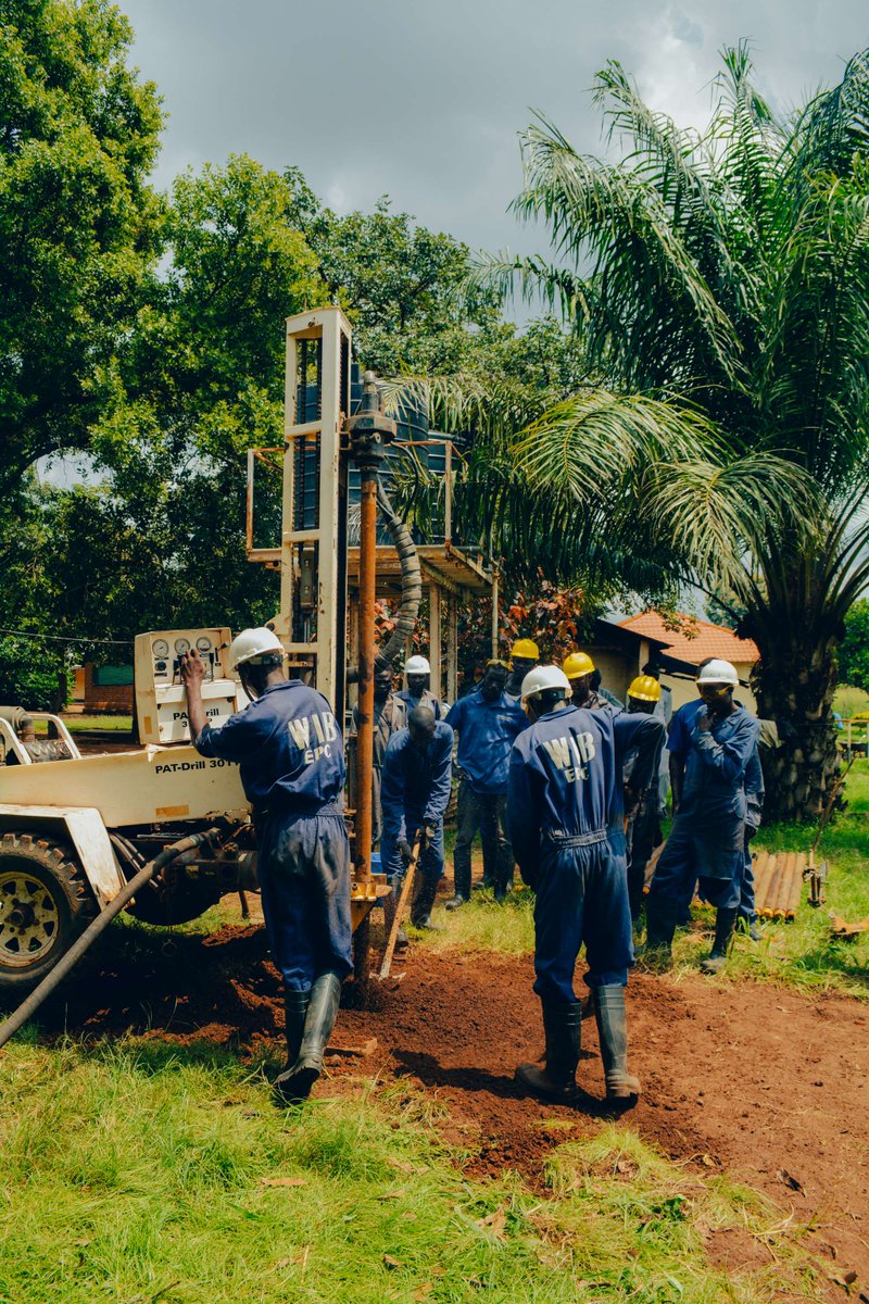 bondheshamsinc's tweet image. Behind every clean drop of water is hard work and dedication. 💧 Honoring the hands that make it all possible.

Find out how you can help us at solarwaterproject.org.

#SolarWaterProject #WaterIsLife #CleanWaterInitiative #WaterForAll #CleanWaterForLife #SupportCleanWater