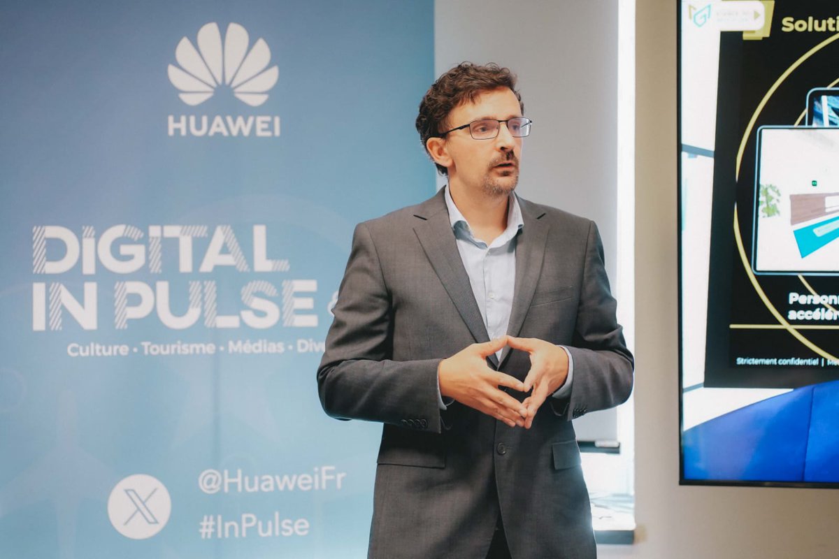 Huawei France tweet media