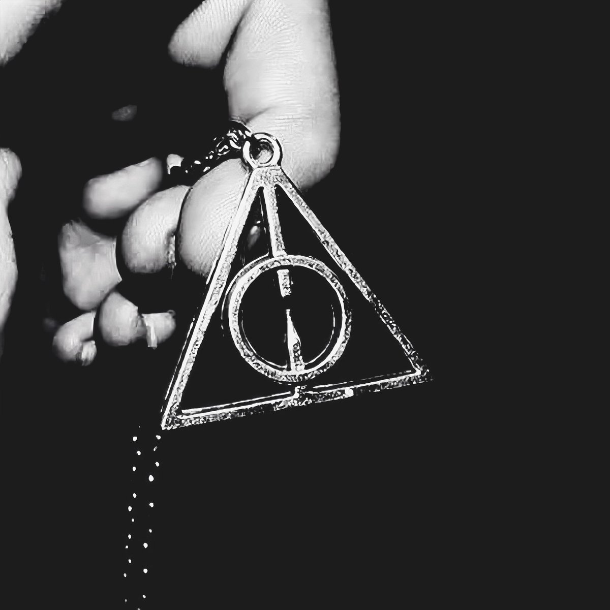 GrayCasterwill's tweet image. ⠀
⠀
⠀⠀⠀    ﹙ ☠︎.   𝓣𝐡͟𝐞   𝓛𝐨͟𝐫͟𝐝   𝐨͟𝐟   𝓓𝐞͟𝐚͟𝐭͟𝐡﹚ 
⠀⠀⠀     𝐆𝐑𝐀𝐘𝐒𝐎𝐍 𝐀. 𝐂𝐀𝐒𝐓𝐄𝐑𝐖𝐈𝐋𝐋 ⸒
⠀⠀⠀⠀⠀         ❝    𝗔𝘁𝗵𝗶𝗹𝗮𝗻𝗱   𝗞𝗶𝗻𝗴    ❞
⠀⠀⠀⠀⠀         ♛ 𝗄𝗂𝗇𝗀𝖽𝗈𝗆 𝗈𝖿 𝗅𝖺𝗍𝗏𝖾𝗋𝗂𝖺 ♛
⠀