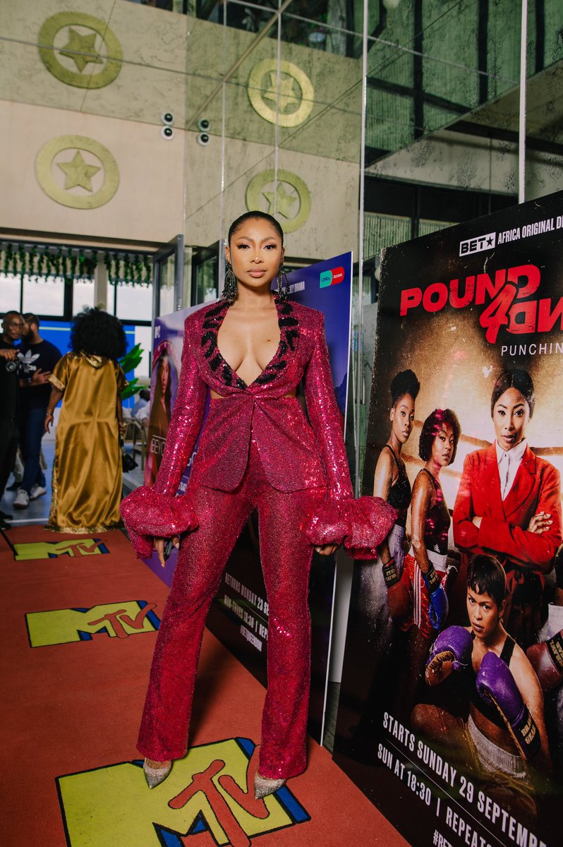 Jabu_Macdonald's tweet photo. Actress Enhle Mbali at the #BETShowcase event yesterday at Rockets, Bryanston, for the showcase of the new BET drama series  ‘Pound 4 Pound. https://t.co/JakRy7f6d9