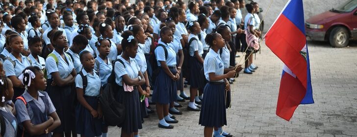 Malgre lekòl pral louvri anplwaye <a href="/cep_haiti/">CEP HAITI</a> yo gen #4mwa yo pa touche yon goud lesko. Pandan nan tout laprès administrasyon <a href="/EdgardLeblanc/">Edgard LEBLANC Fils</a> ak <a href="/ConilleGarry/">Garry Conille</a> ap di eleksyon se youn nan priyorite yo. Eske #eleksyon ka priyorite san lekòl pitit anplwaye <a href="/cep_haiti/">CEP HAITI</a> paka peye? #SEMIEL