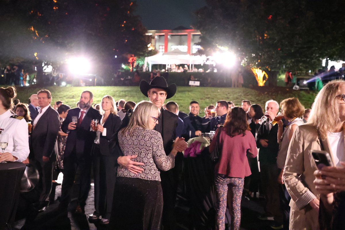 Thank you for pre-celebrating with us at our German Unity Day reception last night. What a blast! <a href="/n_liminski/">Nathanael Liminski</a> <a href="/GovMurphy/">Governor Phil Murphy</a>