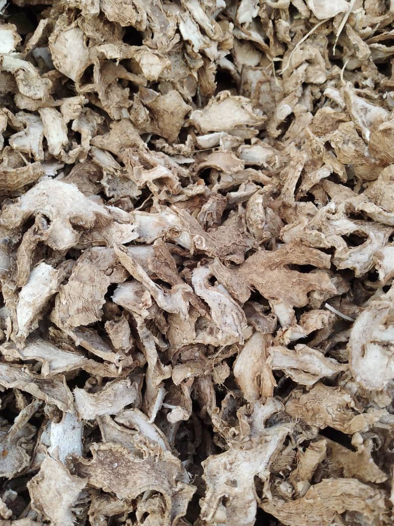 Mazao ya biashara ๐น๐ฟ๐น๐ฟ (@hellavictor) on Twitter photo Dry ginger Dry ginger