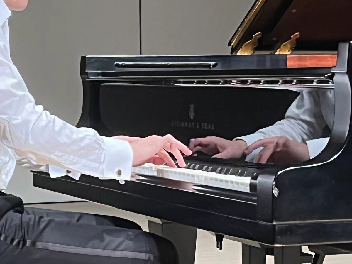 YundiMusic's tweet photo. Japan Tour first concert in Mito😀
Thanks for your love and enthusiasm.
Let’s start the Mozart music journey together.
#YundiplaysMozart #YundiJapanTour #YundiSonataProject #piano #ClassicalMusic
#Tokyo #mitoshi https://t.co/KuAJpyvYJo