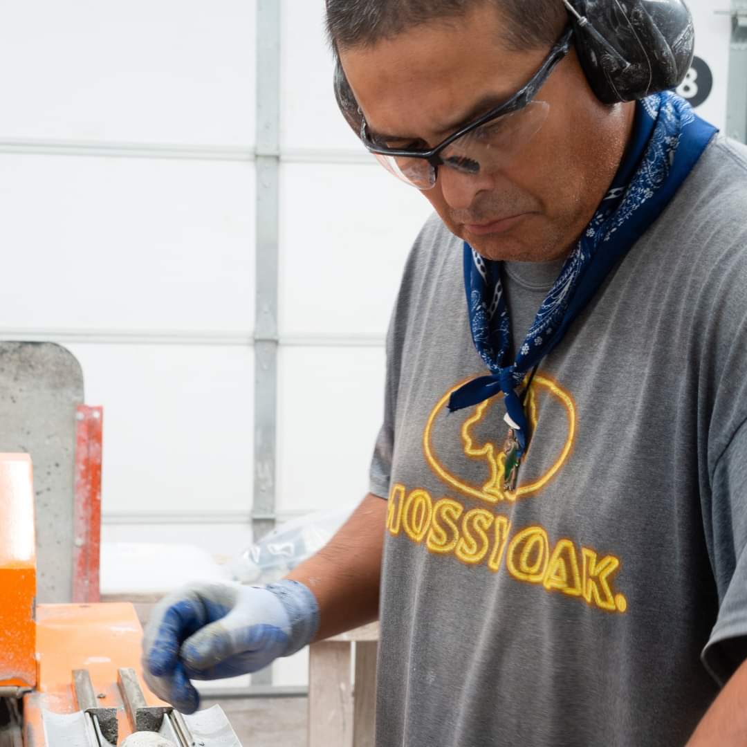 redhawkexplore's tweet photo. 🌟Happy Hispanic Heritage Month!
🥳As we celebrate the rich culture and contributions of the Hispanic community, we want to shine a light on the incredible locals of #PinalCounty who play an essential role in our copper exploration efforts. This month, we are honoring two of our amazing Core Cutters, Robert Lopez and Manny Valenzuela.
⛏️Pinal County is not just a copper hub; it’s a vibrant tapestry of history, traditions, and people. The Hispanic community here has deep roots, bringing a wealth of knowledge, skills, and a strong work ethic which are vital to our exploration efforts.
🙌This month, let’s honor and celebrate the contributions of the Hispanic community to the #miningindustry and beyond. Together, we’re building a brighter, more inclusive future!
👏Thanks for everything you do, Robert and Manny!
#HispanicHeritageMonth #RedhawkExploration #PinalCountyAZ #Copper #MineralExploration #MiningNews