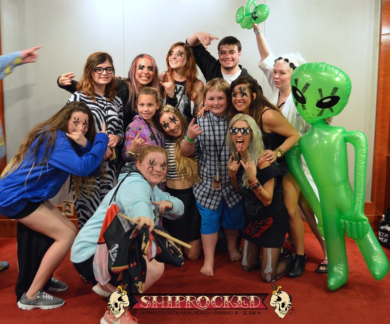 XTheDeadCorpsX's tweet photo. Hey Dead Corps!! It's #ThrowbackThursday and here's an oldie but a goodie of the band on Shiprocked with some young fans!! Amazing!! @TheDeadDeads #DeadCorps https://t.co/kwqVEg8vTa