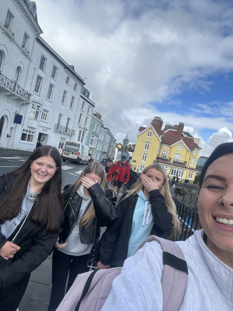 Megan Branniff tweet media