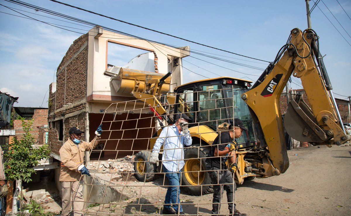 Plan Jarillón de Cali tweet media