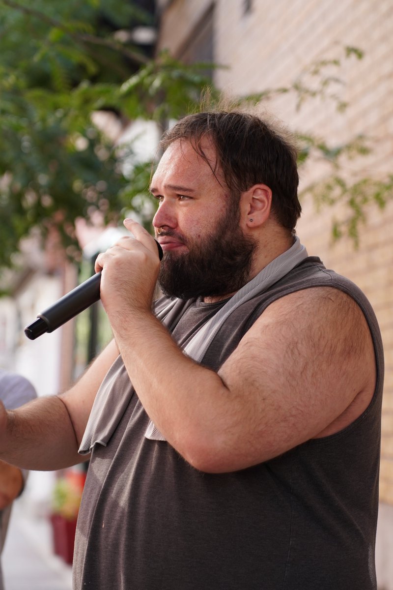 🎶 Les soirées musicales continuent sur l'avenue Duluth ! Durant les dernières fins de semaine, nos artistes ont fait vibrer la rue avec des rythmes ensoleillés. Venez profiter de cette ambiance unique chaque fin de semaine de 16h à 20h ! #avenueduluth