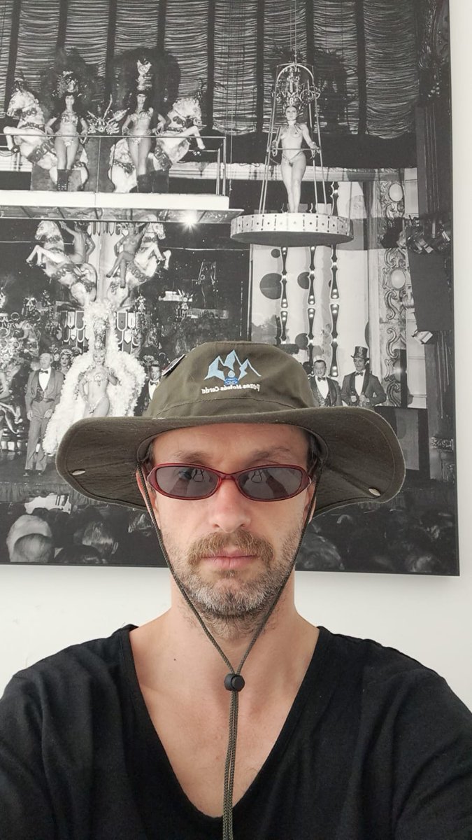 Hoy no es su cumpleaños. Pero es tan genial que queremos compartir su foto: José Manuel Oportot Donoso, nuestro Coordinador en Hache, quién no usa redes sociales.