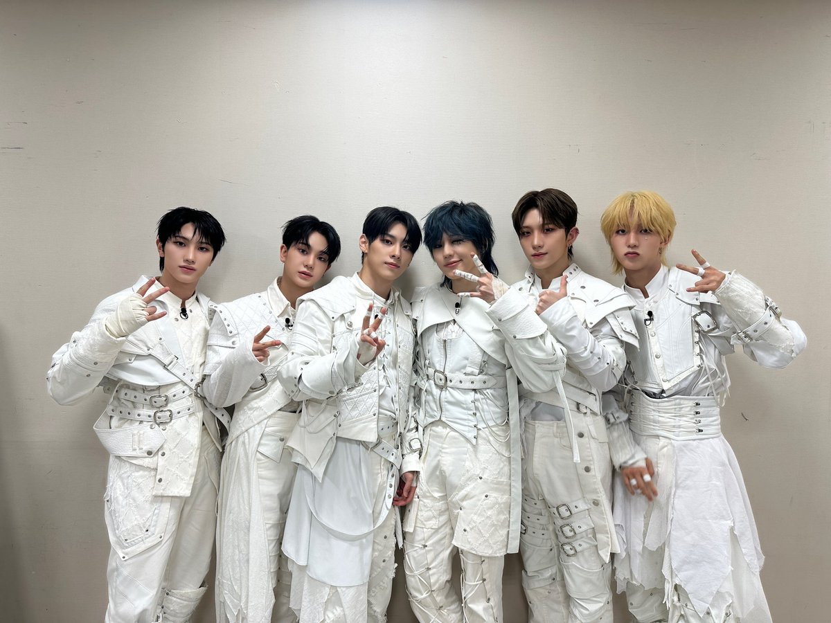 TNX_Official's tweet photo. [#TT]
TNX Today | 240926
🎞 <로드 투 킹덤 : ACE OF ACE> 2회

#THENEWSIX #TNX #더뉴식스
#PNATION #피네이션
#ROADTOKINGDOM #로드투킹덤 #ROADTOKINGDOM_A #로드투킹덤_A https://t.co/jQyMWBeDPX