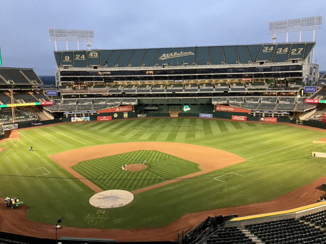JoseCanseco's tweet image. The final game at the Oakland Coliseum will be played today

I’d do anything to play just one more game on that field