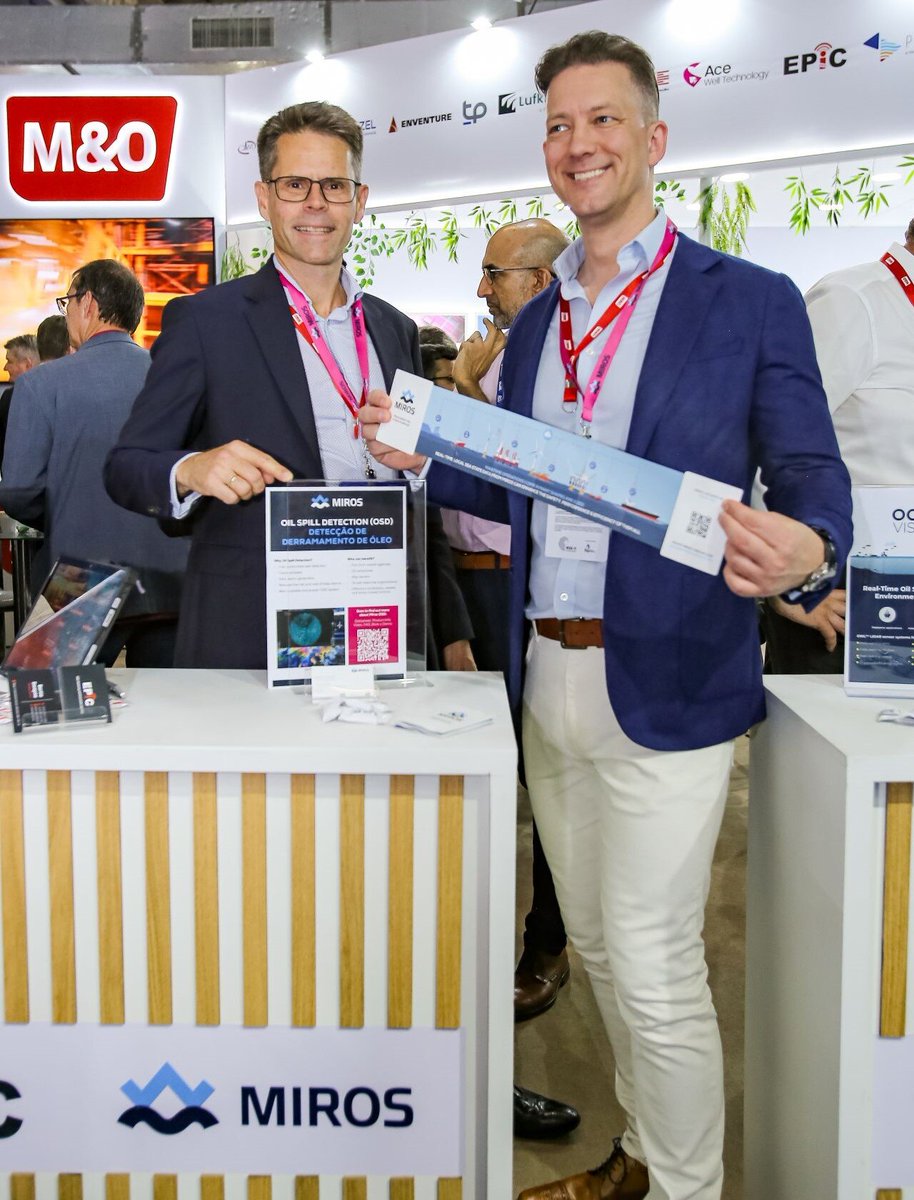 mirosgroup's tweet image. Haven't snagged a big smile from our #MirosHeroes Marius Five Aarset and Andrew Wallace at #ROGe today? We recommend you swing by the @MOPartners stand M31 and fix that right away. It's worthwhile! 😀😀 @IBP_br #RioOilandGas #OceanInsights  #OilSpillDetection #SeaStateAsAService