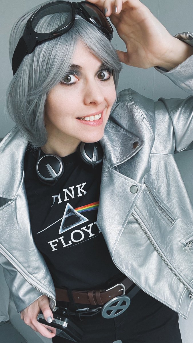 RavennaZane's tweet photo. Hey there, from your favorite silver-haired mutant! 😉🩶 #quicksilver #xmen #daysoffuturepast #dofp #xmendofp https://t.co/hFSHEwvxMk