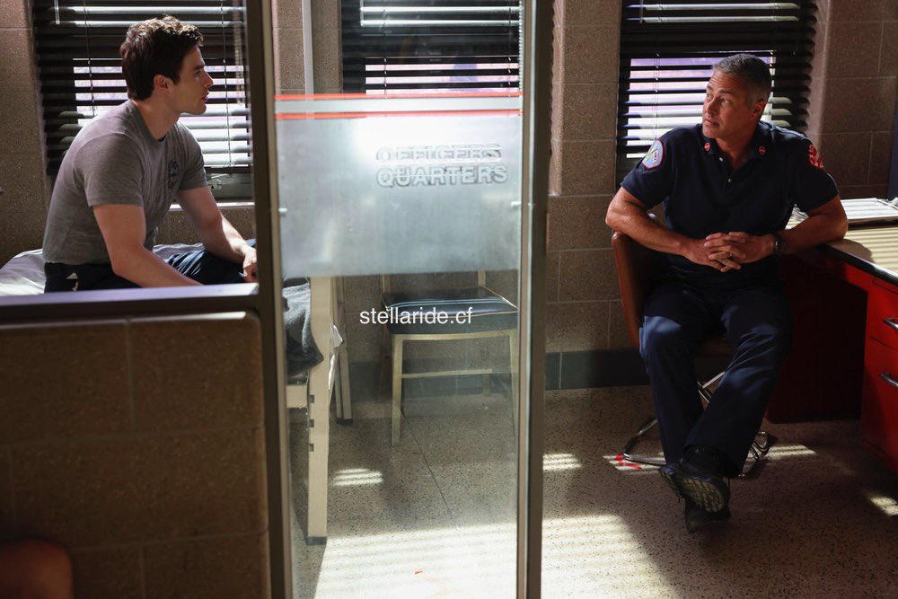 gescheme's tweet photo. Damon in Stella’s spot probably talking about Stella…Not a fan
#13x2
#stellaride
#chicagofire https://t.co/McbN14KzT8