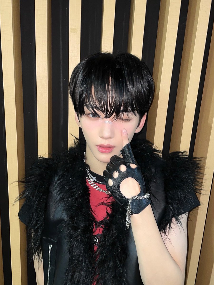 xikers_official's tweet photo. [#민재] 🖤❤🖤❤
#xikers #싸이커스 https://t.co/N97wcWUeLA