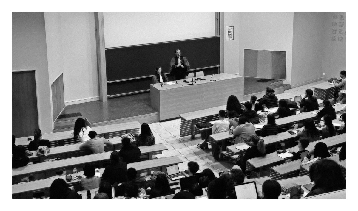 Faculté de Droit (@droitupec) on Twitter photo Merci encore à Thomas Gachowsky de <a href="/bde_koalaw/">BDE KOA'LAW</a>.
Ces photos capturent bien l'essence de cette journée. Merci encore à Thomas Gachowsky de <a href="/bde_koalaw/">BDE KOA'LAW</a>.
Ces photos capturent bien l'essence de cette journée.