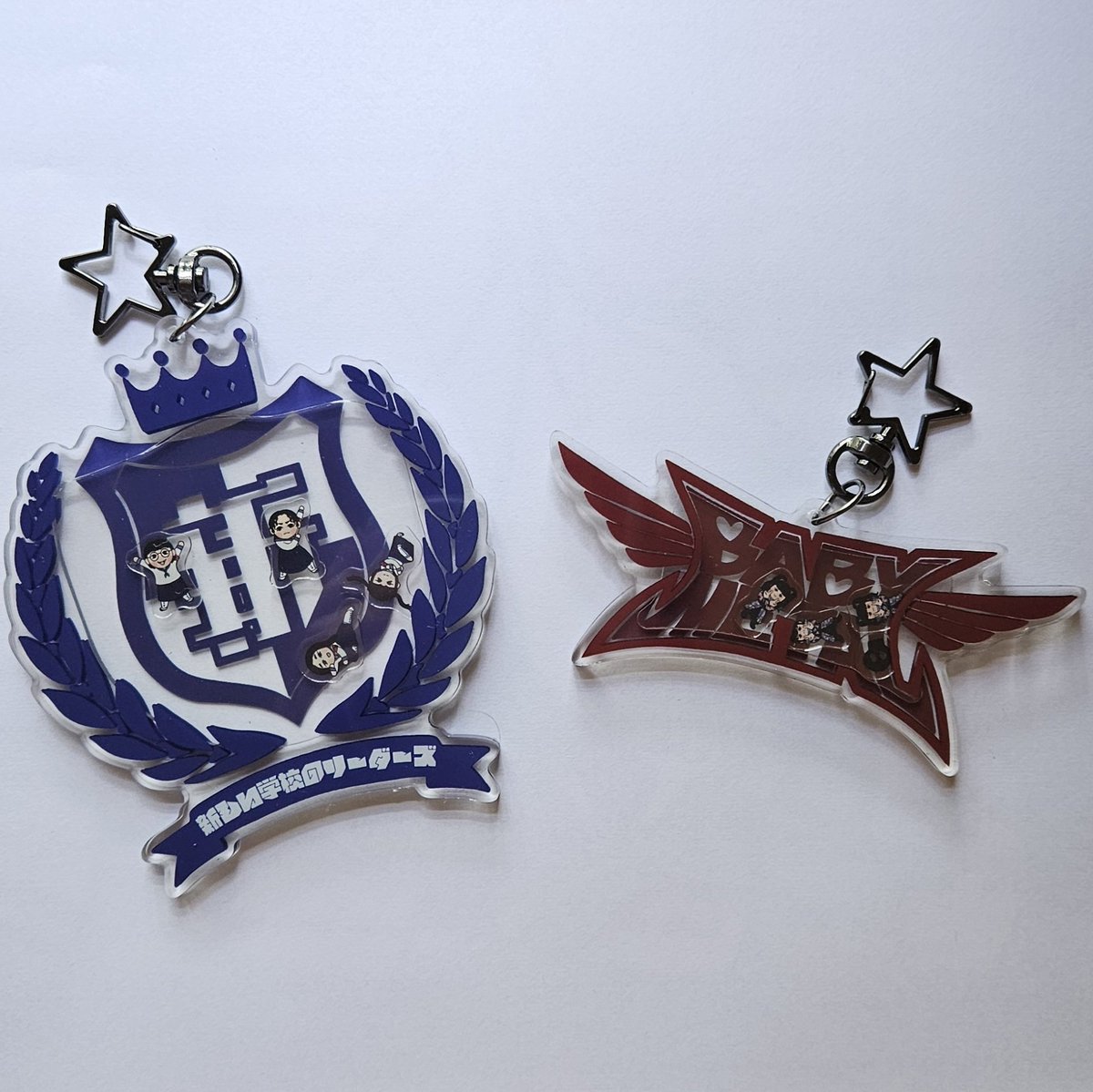 ChezPhoenix's tweet photo. Day 5: Babymetal and Atarashii Gakko Shaker charms

These will be discounted because the backside is misprinted! (See last image)
So get them while they're cheap ~ 🌟 https://t.co/oNI9kmEAzu