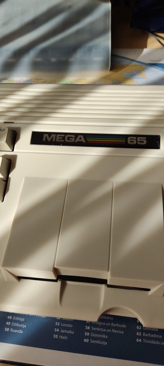 MedveckyAlexey's tweet photo. ✨ My New Collection Item Has Arrived: MEGA65! ✨
Unboxing the MEGA65—a modern recreation of the unreleased Commodore 65! A true gem for retro computing enthusiasts. Stay tuned for updates!
#MEGA65 #RetroComputing #Commodore65 #VintageTech #NewArrival #TechUnboxing #RetroVibes https://t.co/ztsTOIrjJS