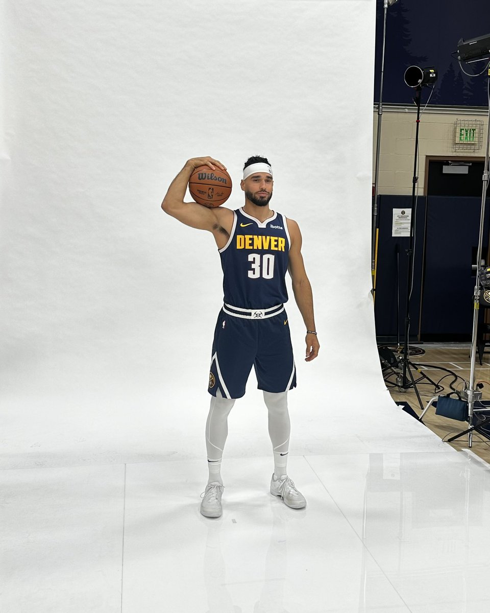 GCU_MBB's tweet photo. Media day in Denver for @GabeMcGlothan5! ⛏️📸

#LopesInThePros https://t.co/SNWPJB7SeL