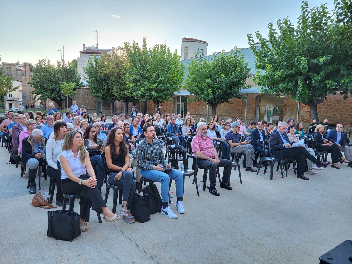 Ajuntament de Manresa (@ajmanresa) on Twitter photo 🧪 La Nit Europea de la Recerca de #Manresa se celebra al pati de l'antic Escorxador.
L'alcalde <a href="/marc_aloy/">Marc Aloy Guàrdia 🎗</a> ha destacat la recerca com un dels motors econòmics de Manresa
#NitRecerCat24 🧪 La Nit Europea de la Recerca de #Manresa se celebra al pati de l'antic Escorxador.
L'alcalde <a href="/marc_aloy/">Marc Aloy Guàrdia 🎗</a> ha destacat la recerca com un dels motors econòmics de Manresa
#NitRecerCat24