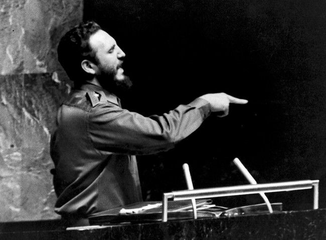 A  64 años de la primera presentación  de #Fidel en #ONU:

 ¡Desaparezca la filosofía del despojo, y habrá desaparecido la filosofía de la guerra! #CubaPorLaPaz