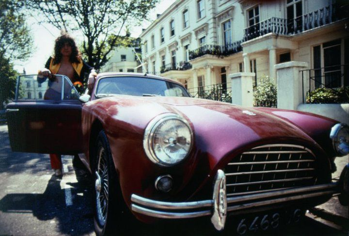 jackellyreed's tweet photo. MARC BOLAN ~ 1971
Marc with his AC Aceca
Marc enjoyed his cars, wrote lyrics referencing cars and/or car parts - but it's true he never learned to drive.
Do name some songs or lyrics ...
#Jeepster #Rollsroyce #hubcap #Cadilac (P.S. I'm on holiday; tweets fewer for a bit) https://t.co/oIuDm4U9up