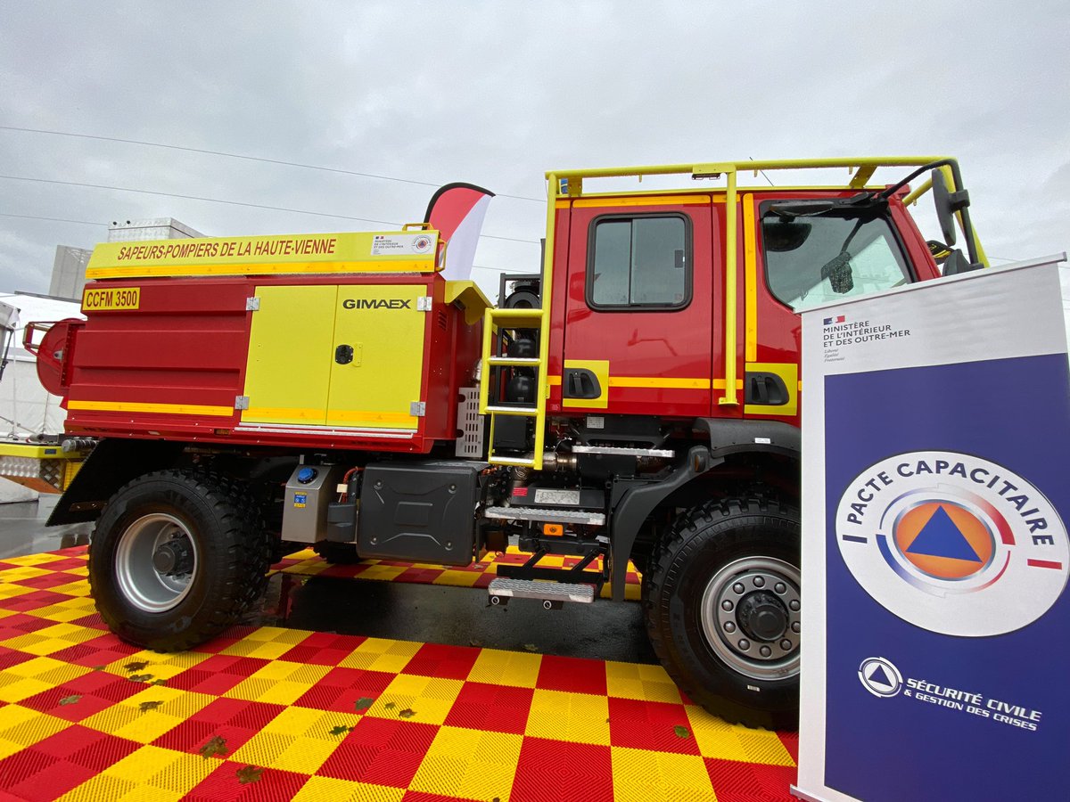 Sdis_87's tweet image. #CNSPF2024 
#Macon2024
Une délégation de sapeurs #pompiers 👨🏻‍🚒de la #HauteVienne était présente au congrès national organisé à @VilleDeMacon par @SDIS71 afin de recevoir les clefs du 1er des CCFM 🚒 co-financés par la @Interieur_Gouv dans le cadre des #PactesCapacitaires