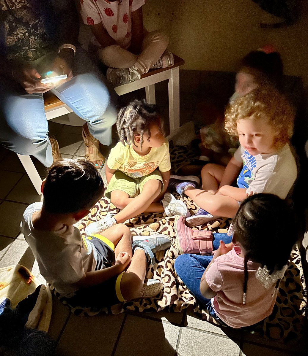 RCPS_EarlyLearn's tweet image. During a safety exercise teachers use a flashlight and students can see their shadows on the walls. 
#shadows #lightandreflection #preschool #pat #dph