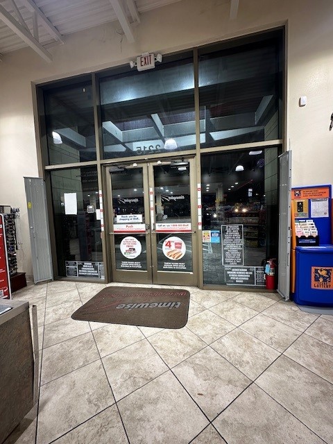 Xpandasecurity's tweet photo. Xpanda powder coated security gates are cost effective, easy &amp; quick to operate. See our web site https://t.co/2GLLC61U6t, Call 800.835.0214 or email info@xpandasecuritygates.com to discuss 
#Retail #Convenience #gasstation #security #lossprevention #assetprotection https://t.co/OnqyVM7Fn7
