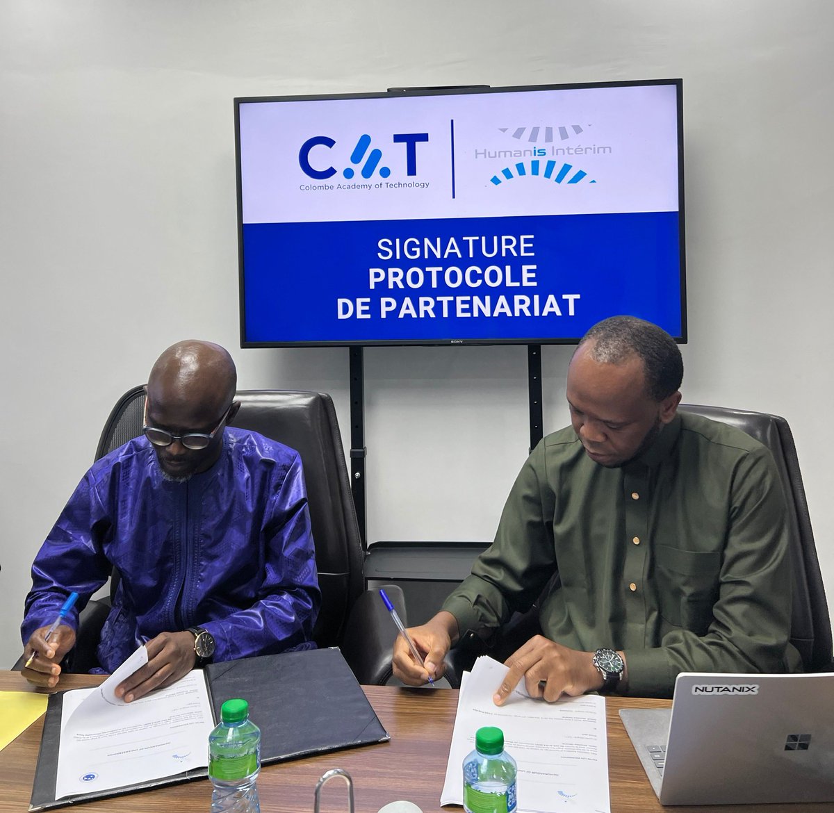 Colombe_academy's tweet photo. Nous sommes ravis de partager un moment clé pour la Colombe Academy of Technology (CAT). Aujourd’hui marque le début d’un partenariat stratégique avec Humanis Interim, un acteur majeur dans le domaine de l’intérim et de l’insertion professionnelle. https://t.co/OI47oz9NYm