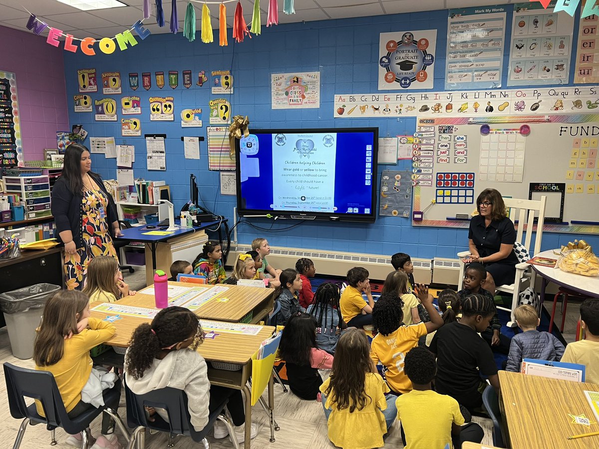 MWDPrimary's tweet photo. Wear Gold or Yellow to help support Pediatric Cancer Research. September is Childhood Cancer Awareness month. MWD Student Council Delegates raised $450 and donated it to the Mary Ruchalski Foundation. #lightitupgold #GreatnessUnleashed @MalverneUFSD @supt4kids https://t.co/pmG8Mv3NUB