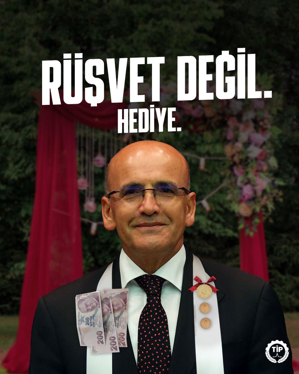 tipgenelmerkez's tweet photo. BDDK Başkan Yardımcısı Mustafa Aydın'ın düğününe, denetlemekle yükümlü olduğu bankaların genel müdürleri katıldı. Müdürler, gelin ve damada yüz binlerce liralık "düğün hediyesi" taktı. https://t.co/4ZOLtuIMqf
