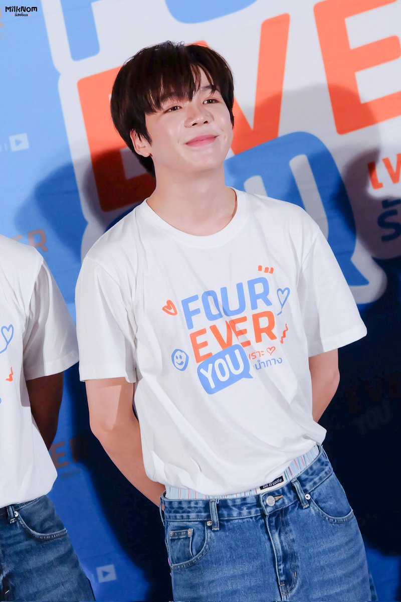 ฮึบๆ เก่งแล้วน้าา รีแอคคนดูวันนี้ตอบทุกอย่างหมดแล้ว <a href="/cooheartt/">Cooheart 🏳️‍🌈 | คูฮ้าด</a> 😄 
#FoureverYouPreScreen
#FoureverYouProject 
#cooheart