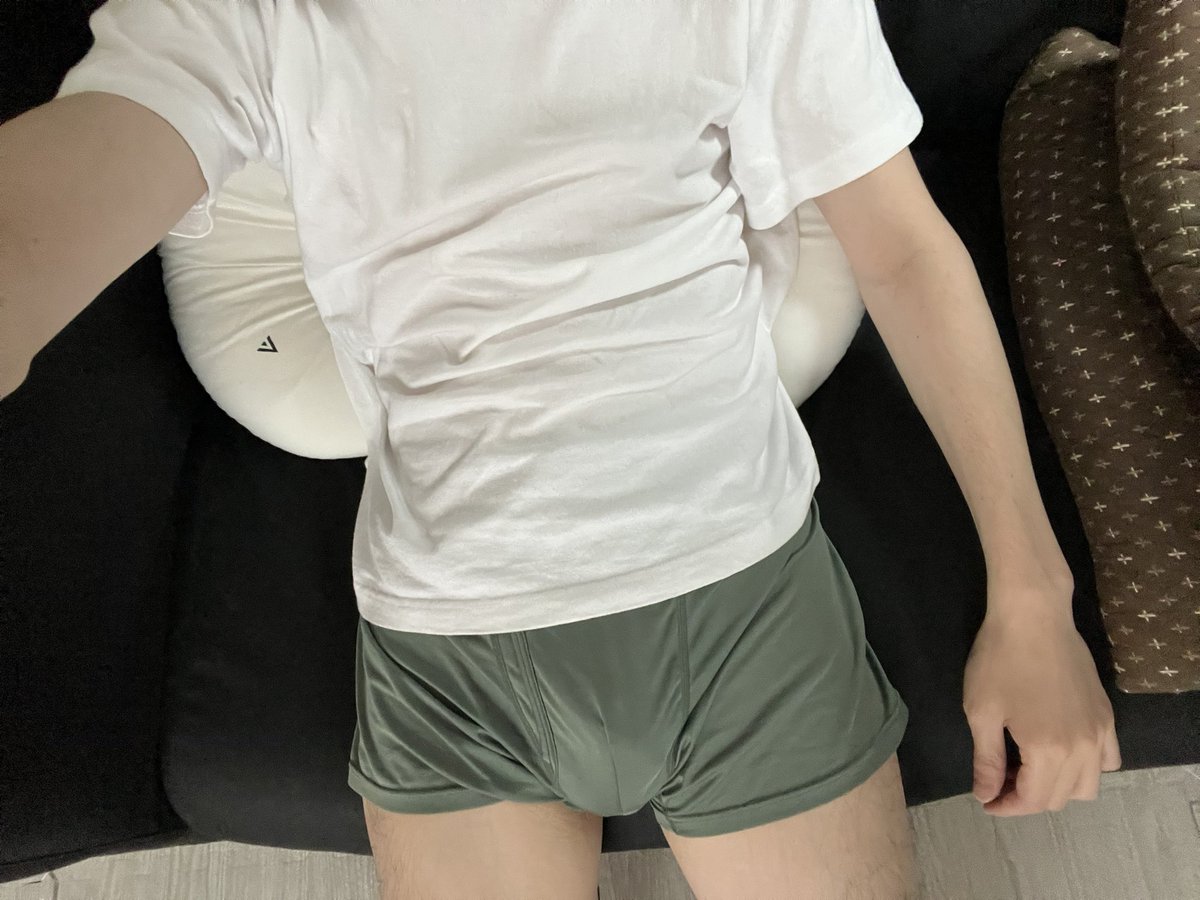 nar_0033's tweet photo. やほやほやほ！ドSな人いませんか？
#裏アカ男子  #裏垢女子と繋がりたい #裏アカ女子と繋がりたい #いいねした人にブロック覚悟でちんちんDM送りつける #ちん凸 #チン凸　#M男　#顔出し https://t.co/F6xr7HLhuc
