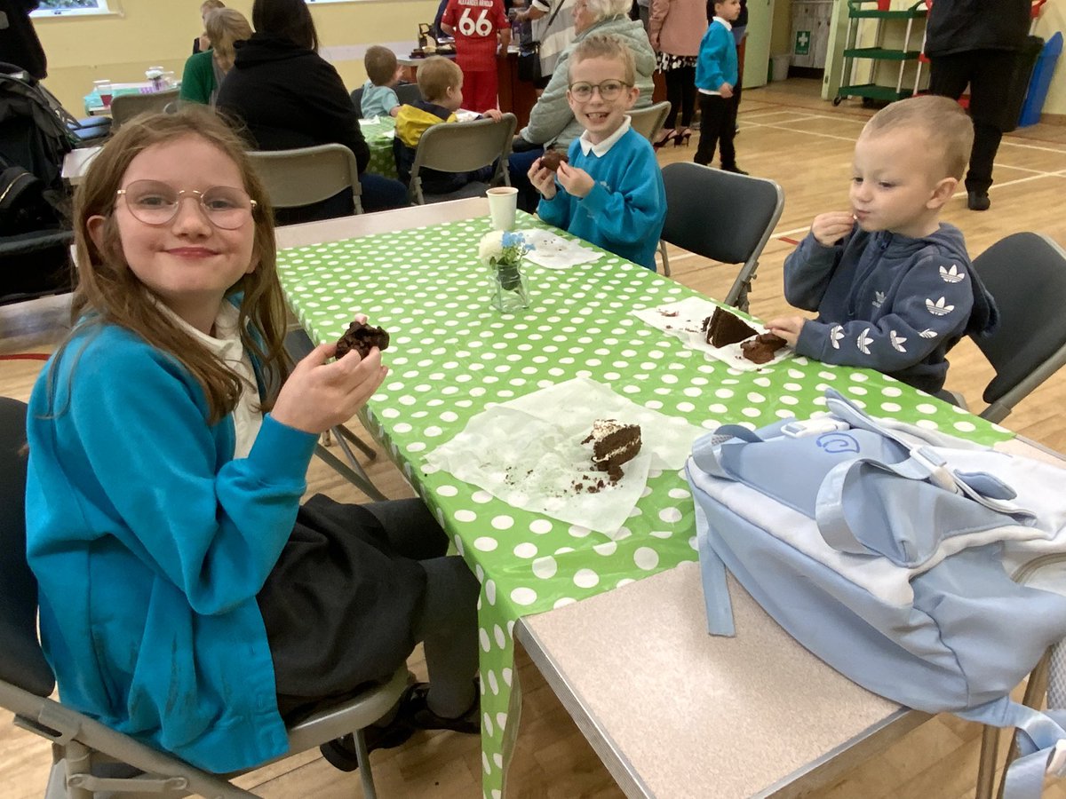 Just a few of our amazing families that came to grab some cake and coffee. There will be a flash sale tomorrow break time for the leftovers- let’s raise a little more money for charity!