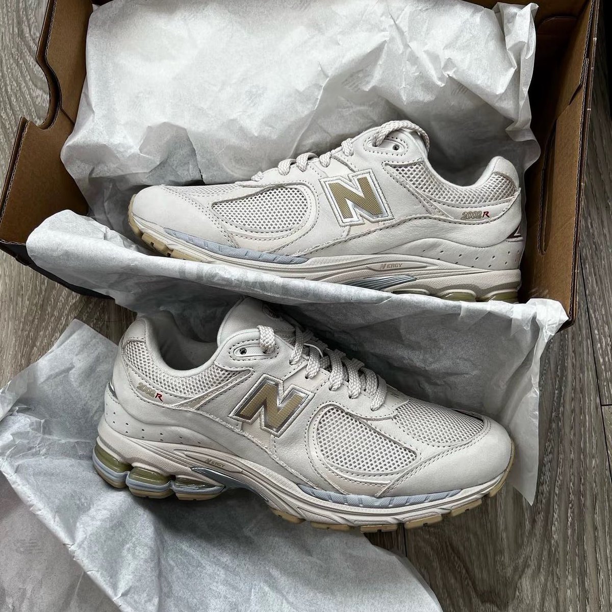 aftertaste_me's tweet photo. #newbalance2002 สี ml2002r3 ⭐️ ྀི ✋🏻
🧺 ช็อปจีน sale เหลือ 3,890฿ ส่งฟรีค่า ꈍ ꈍ ✿
* มีไซซ์ 36-44,45 eu 👟 เทียบ 22-28,29 cm
ⓘ รอพรี 10-15 วันหลังส่งออกนะคะ 🪄˛ε🩷з¸ https://t.co/NWgYgWjO7h