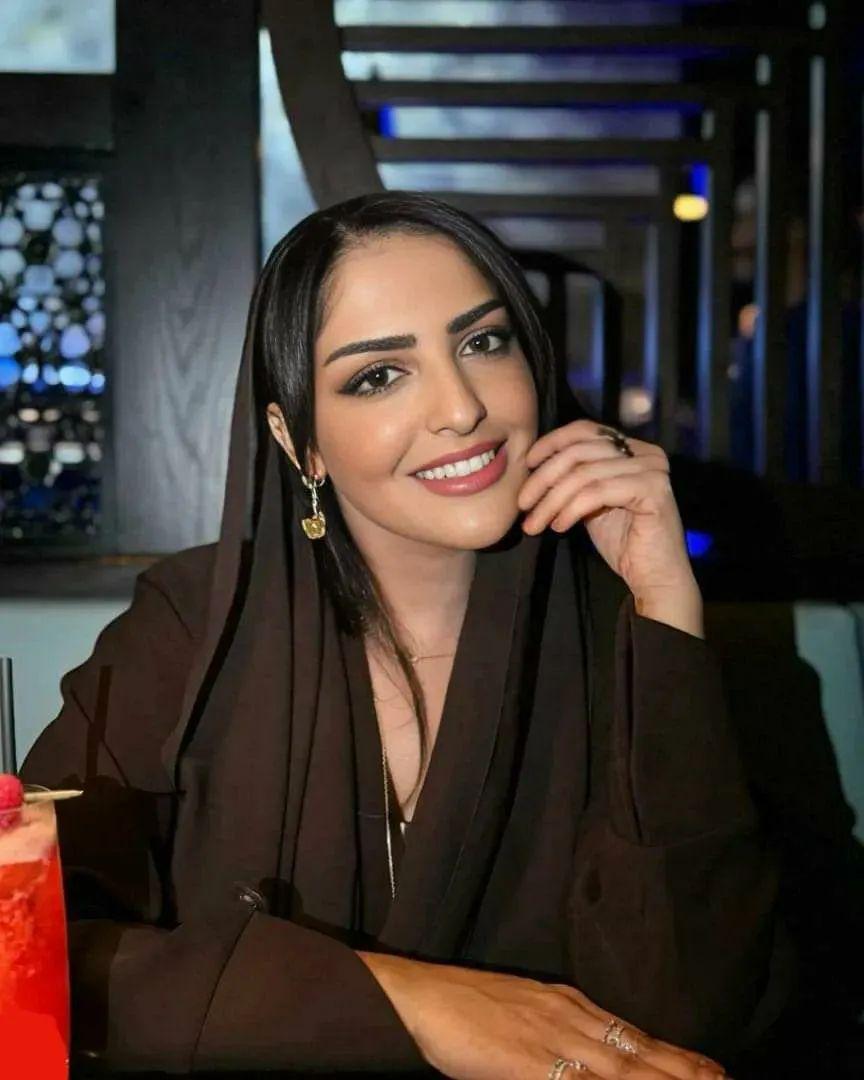 مسا الفل ♥♥♥♥
أبغى الحسابات اللي ماقد فاز بأي مسابقة في تويتر نهائي .. يكتبب كلمة ( انا ) .. وأمنتكم بالله لا يكتب كلمة انا إلا اللي فعلاً لم يسبق له الفوز .. أبغاكم تستفيدون الجميع 
رتويت وتم للتغريدة ذي
تابعني