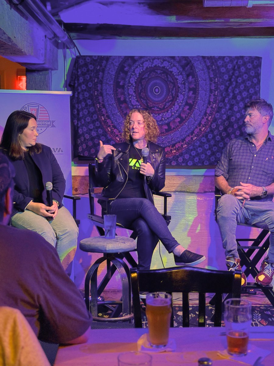 iava's tweet photo. Last night in State College with @JoeFlanigan @jaslow and @democracyFIRST 🍻 We had a great crowd at Happy Valley Brewing Company and the mood of the night was 10/10. 😎 

Pints and Patriotism is heading west to Pittsburgh for tonight’s event - stay tuned. https://t.co/XEfYTdT8Y6