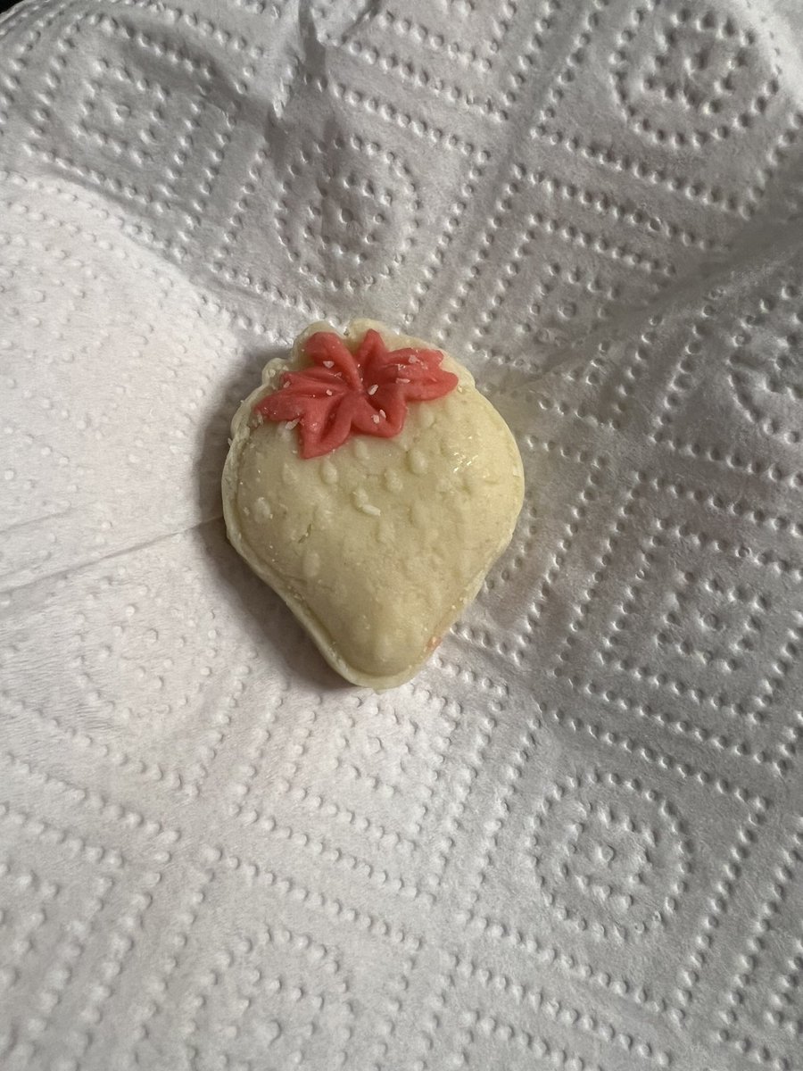 Архангайн ааруул - нэлээд чихэрлэг ч аманд ороод хайлж бна, бараг шоколад юммуу хаашаайн 🍓сайхан амраарай