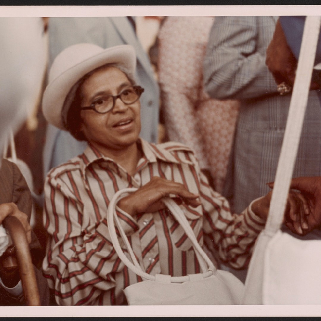 Breakfast for dinner, anyone? Not that you need an excuse, but it IS National Pancake Day, and we have Rosa Parks' recipe to share. 🥞 Jotted down on an envelope, it's one of thousands of items comprising the Rosa Parks collection here at the Library. loc.gov/collections/ro…