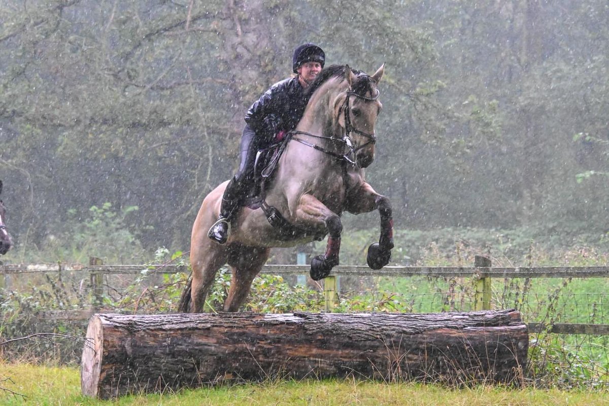 AdrianHowes's tweet image. It was a wet one at the weekend  #photography #sport