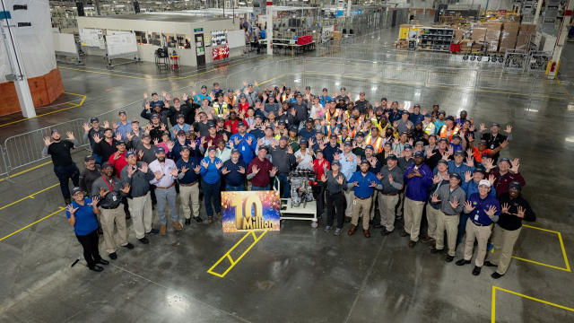 timrcline's tweet photo. Toyota Alabama Rolls Off Its Ten Millionth Engine for a Tacoma Hybrid #Toyota #ToyotaEmployee https://t.co/dU8mwdEa15 https://t.co/kxWjXrVNL0